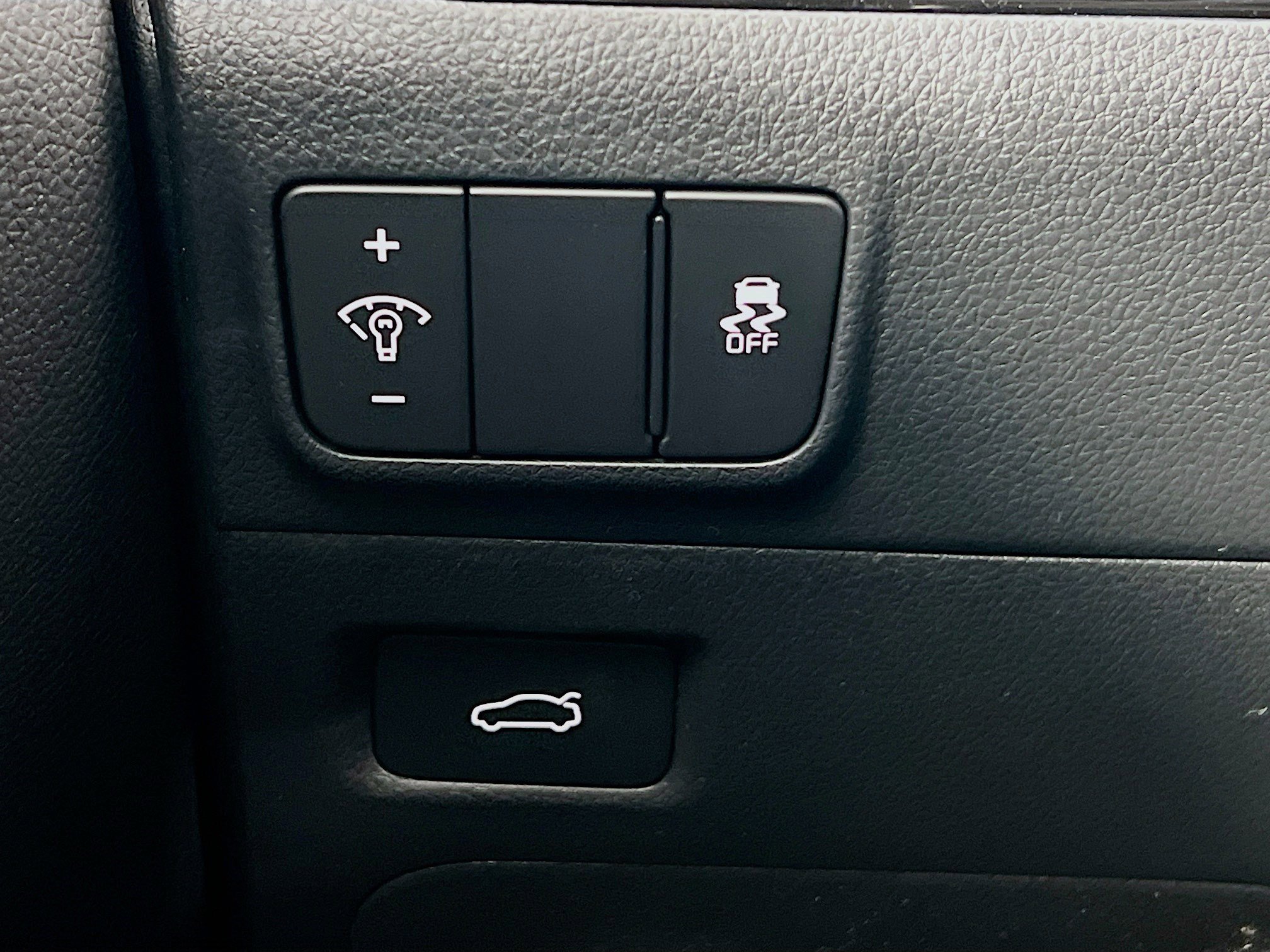 2025 Kia K5 EX - Photo 14