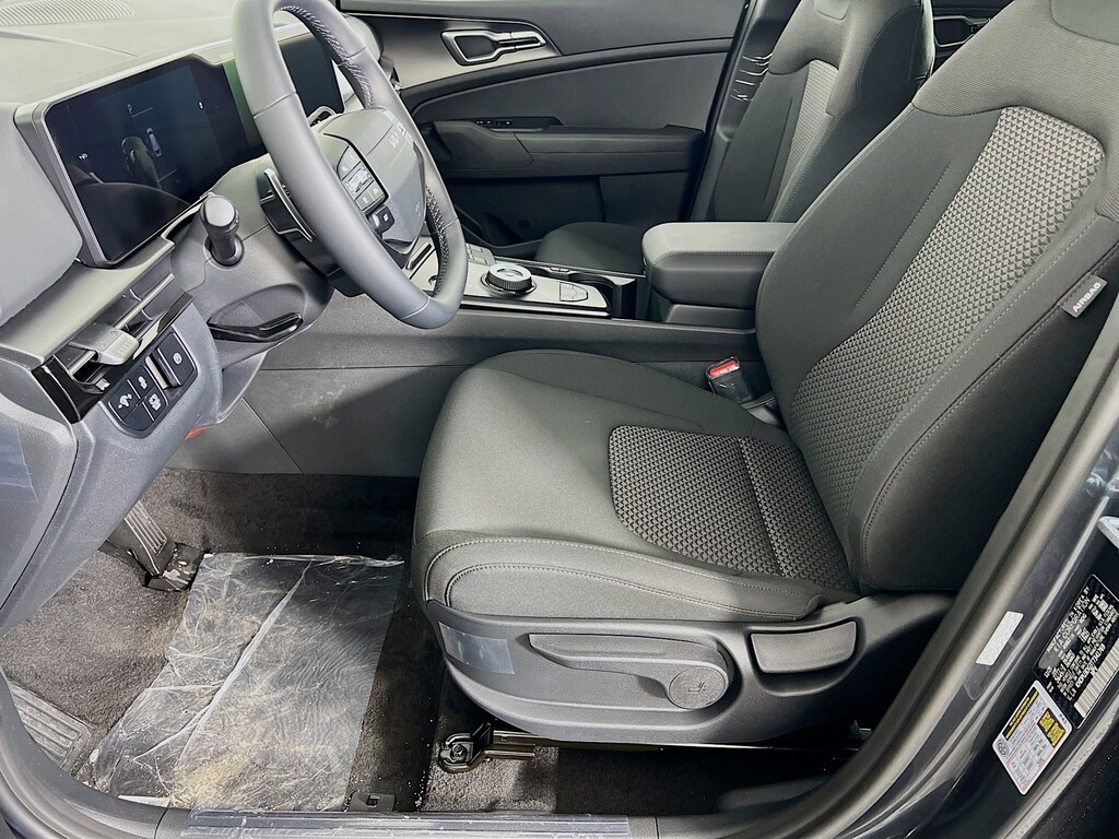 New 2026 Kia Sportage Hybrid LX SUV