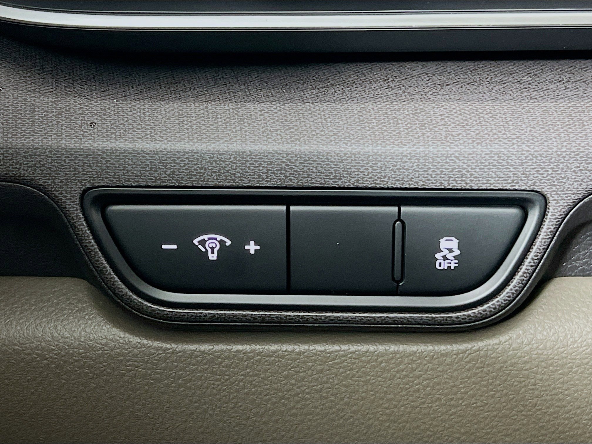 2025 Kia Carnival SX - Photo 14