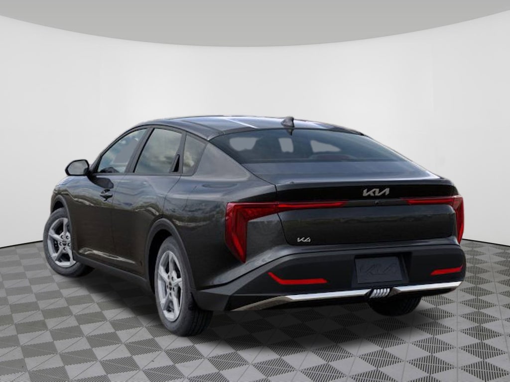 New 2025 Kia K4 LXS Sedan