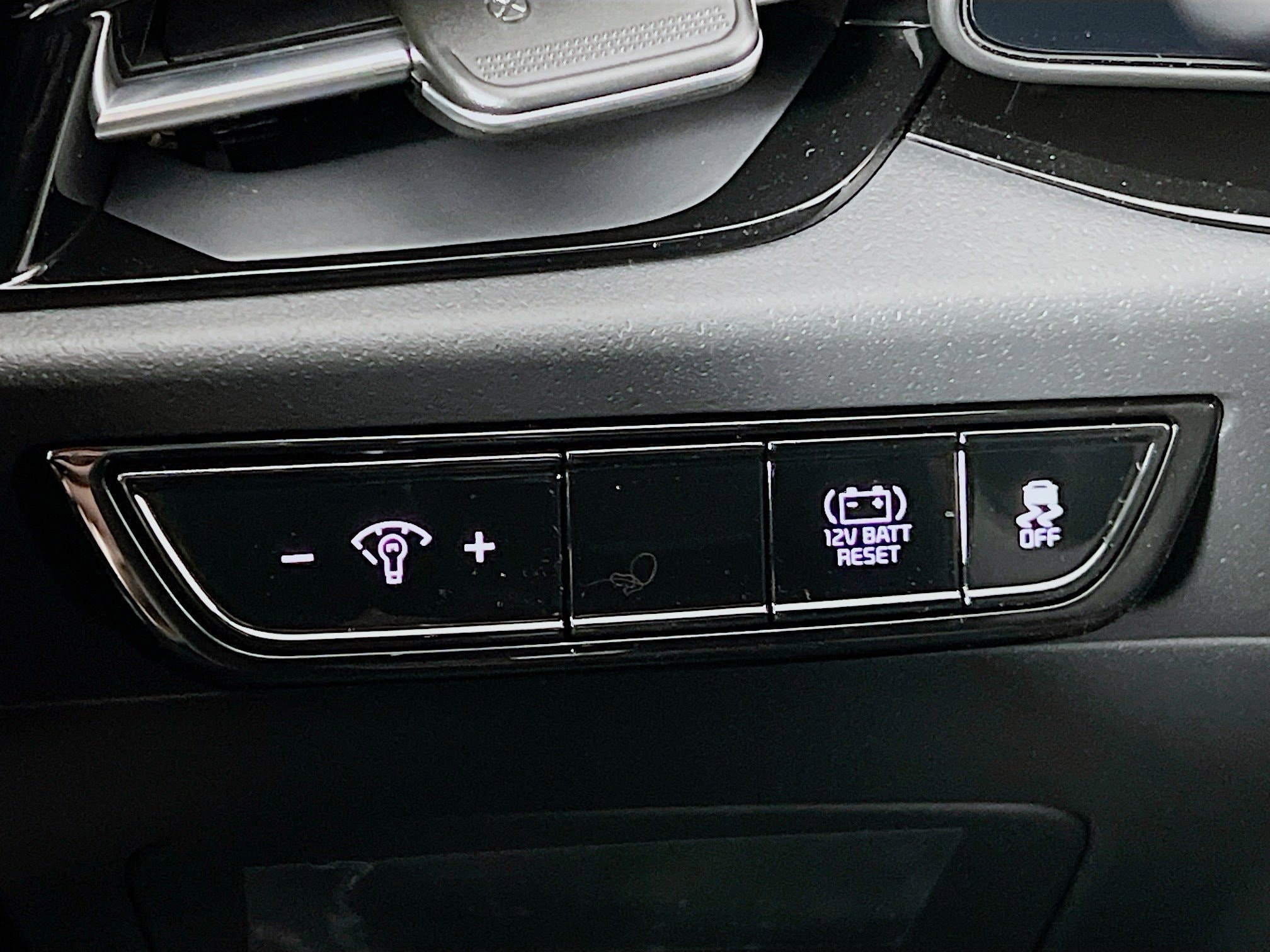 2025 Kia Niro EX Touring - Photo 14