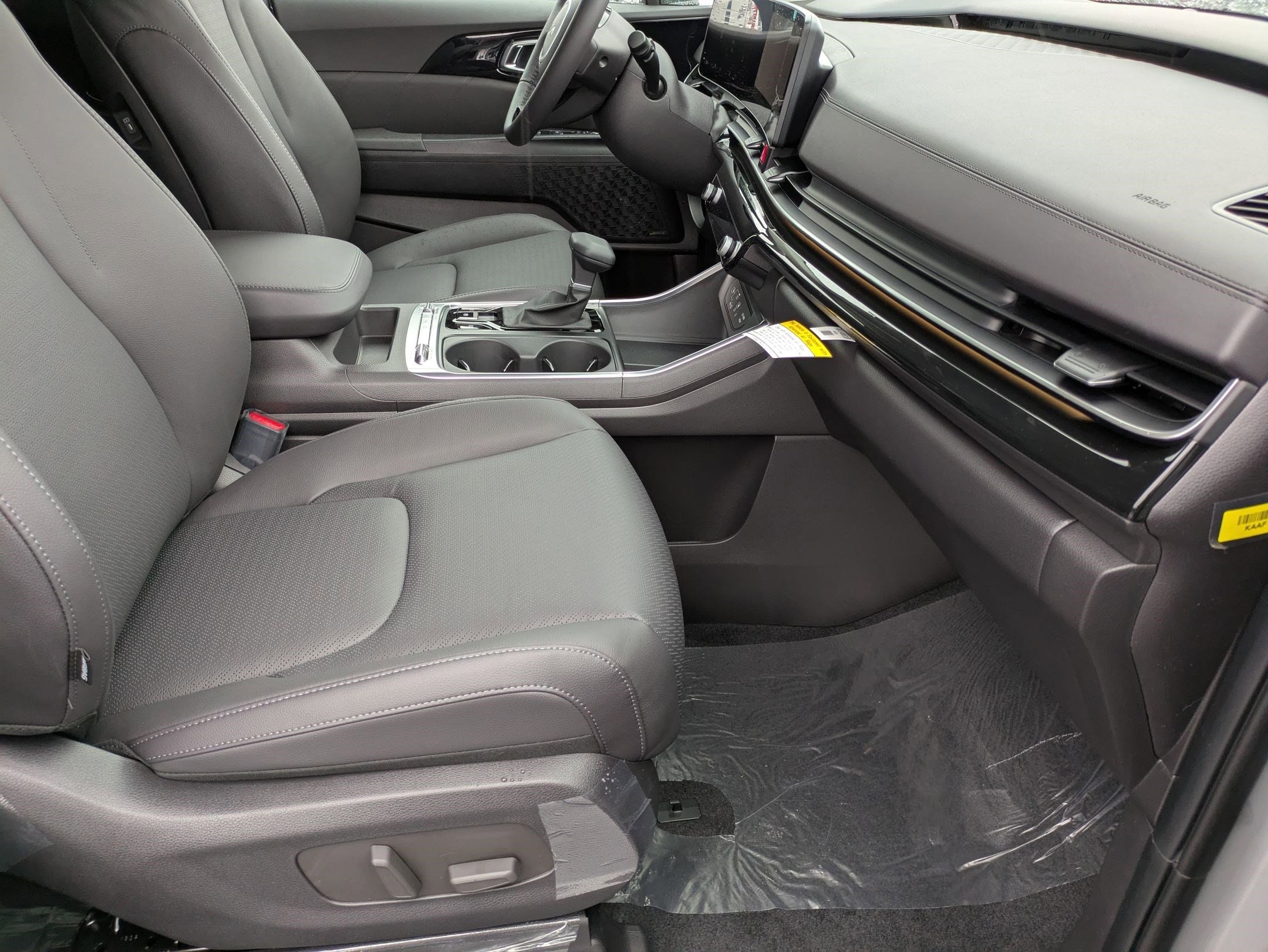 2025 Kia Carnival SX Prestige - Photo 24