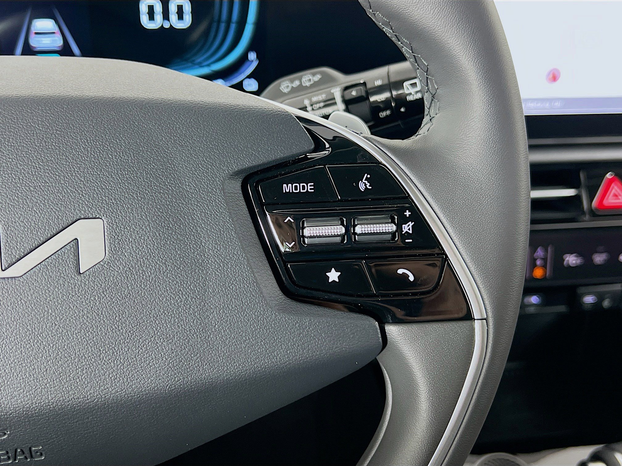 2025 Kia Niro EX Touring - Photo 16