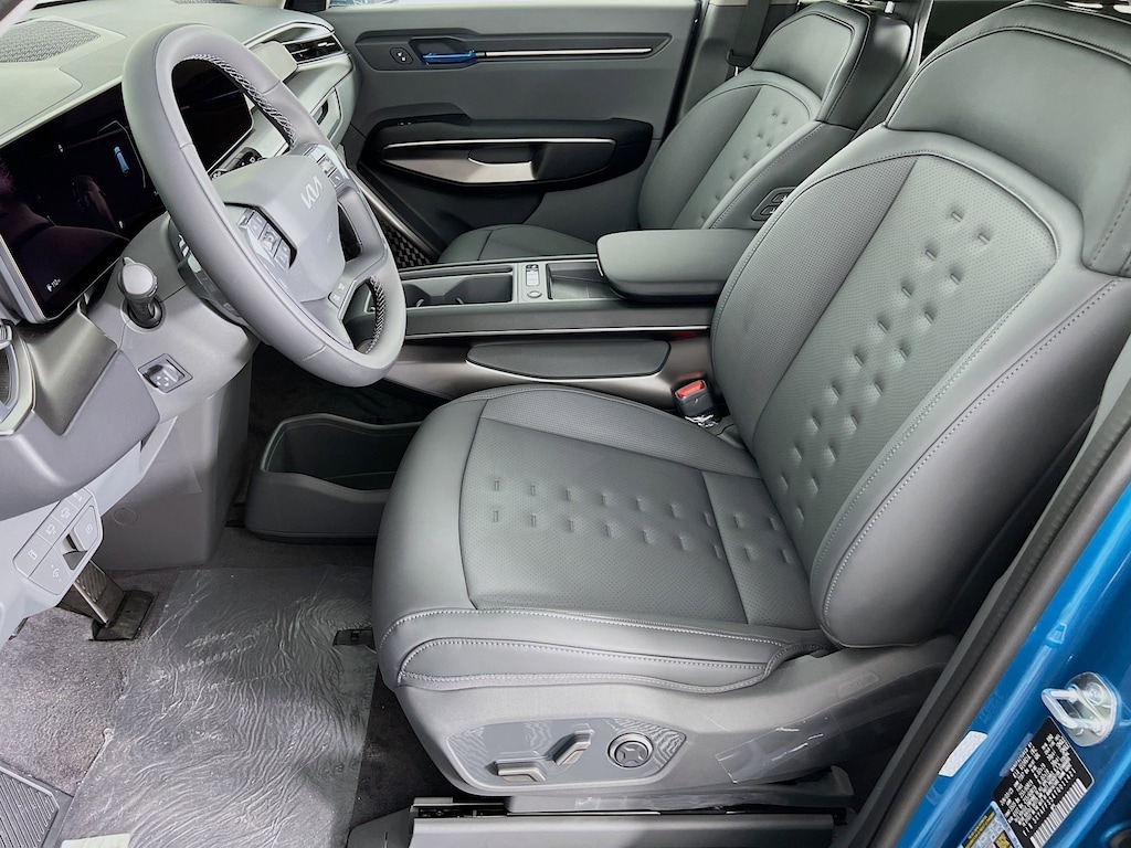 New 2026 Kia EV9 Wind SUV