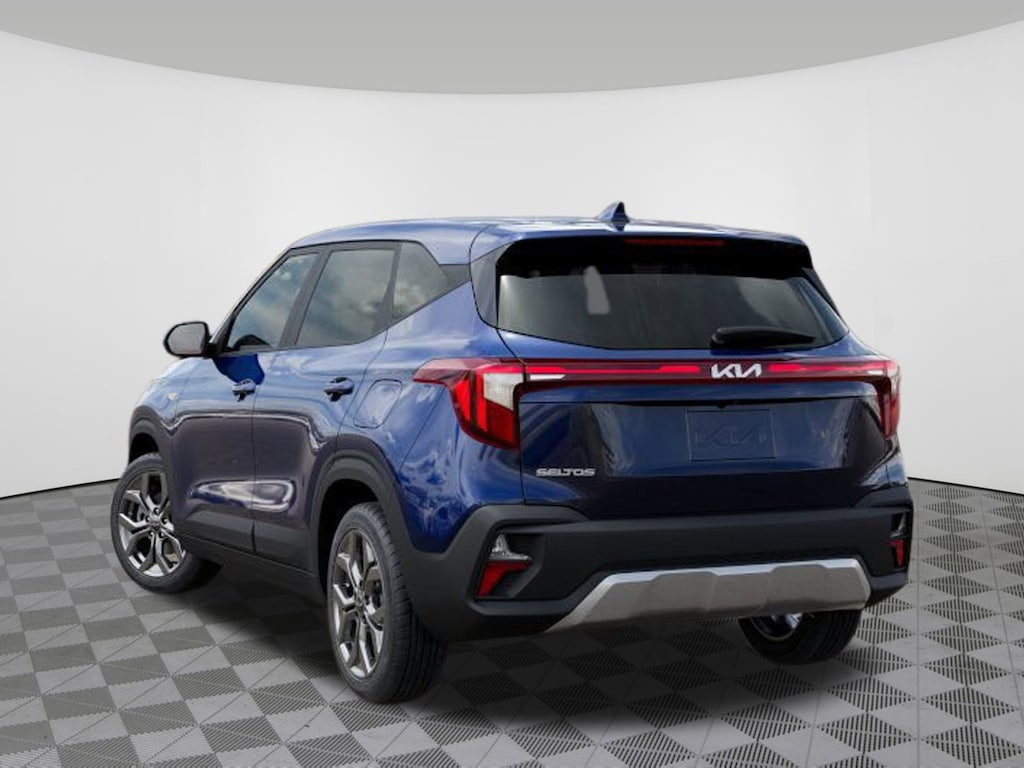New 2026 Kia Seltos LX SUV