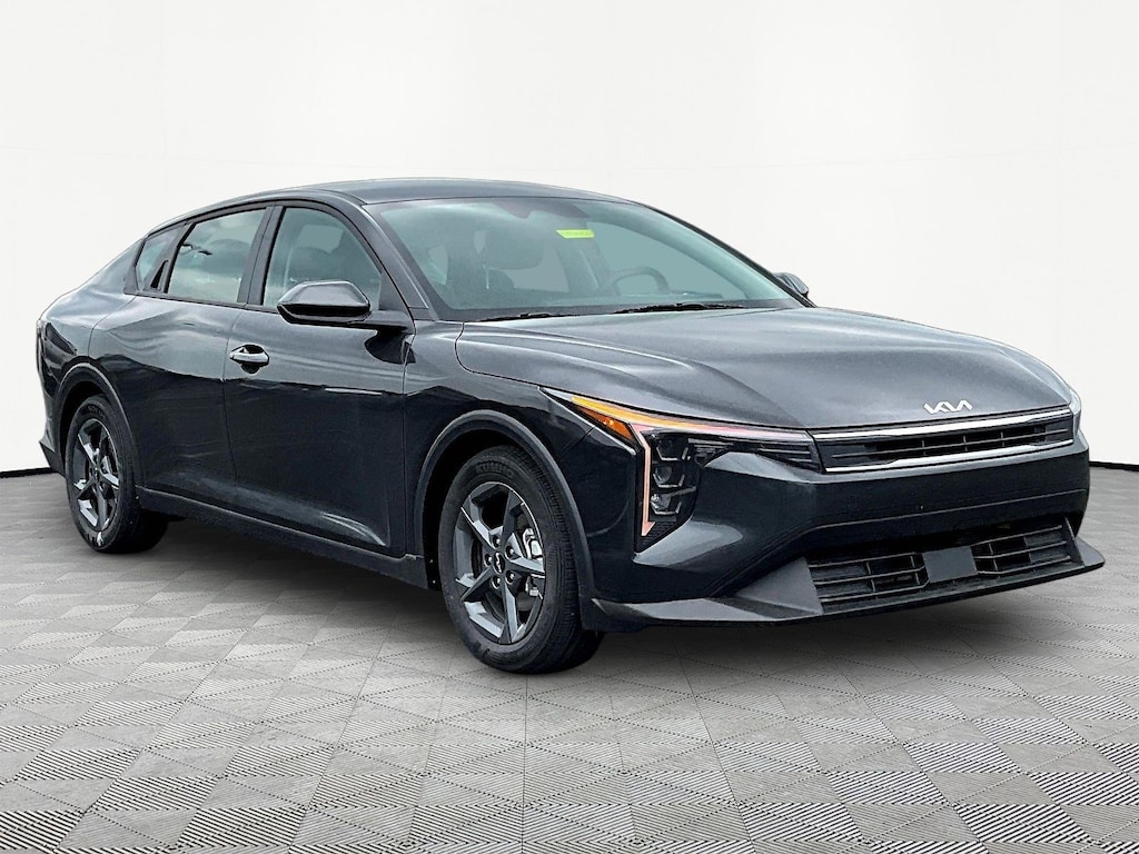 New 2026 Kia K4 LXS Sedan