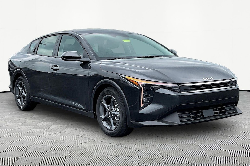 New 2026 Kia K4 LXS Sedan