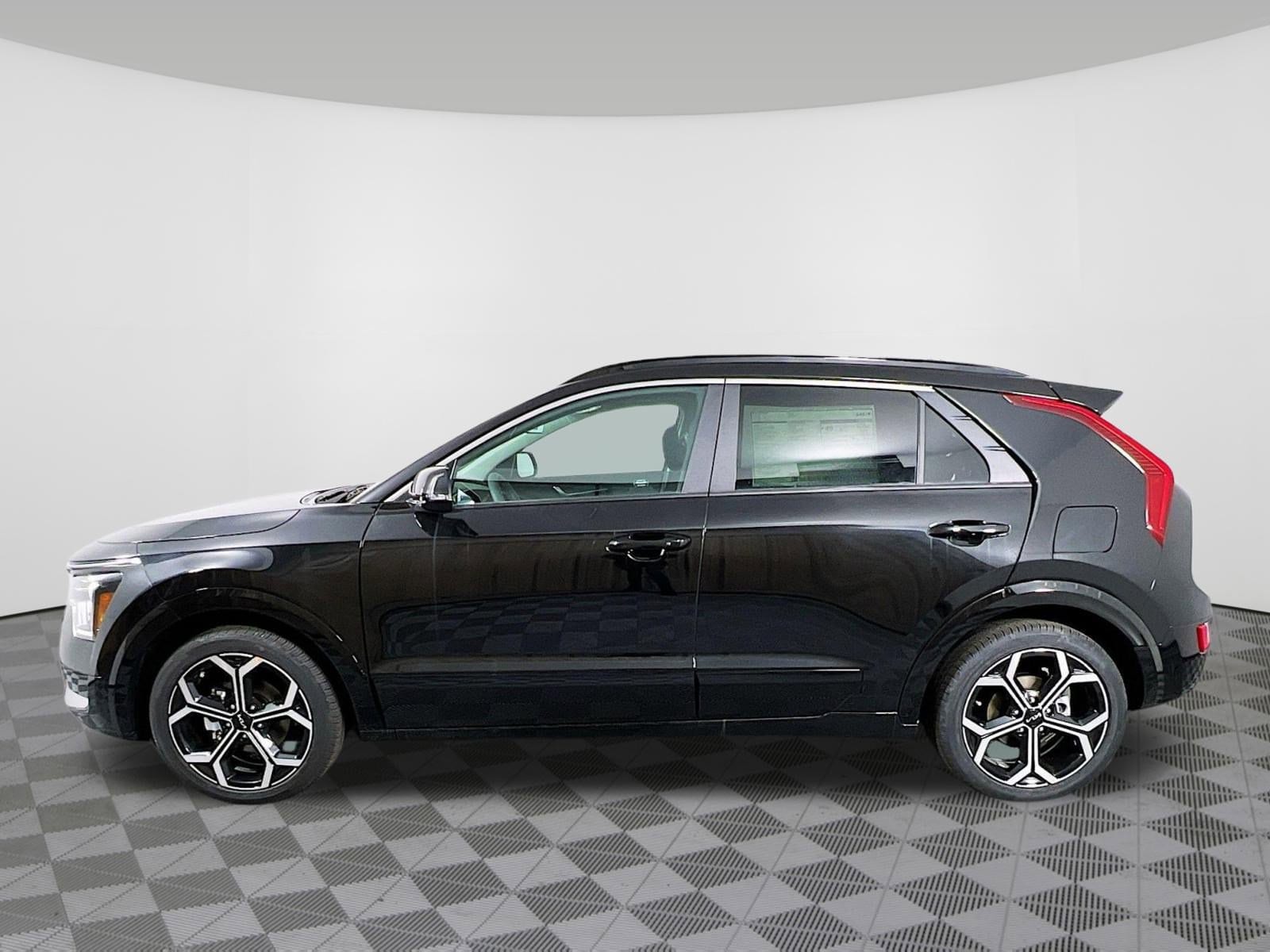 2025 Kia Niro EX Touring - Photo 30