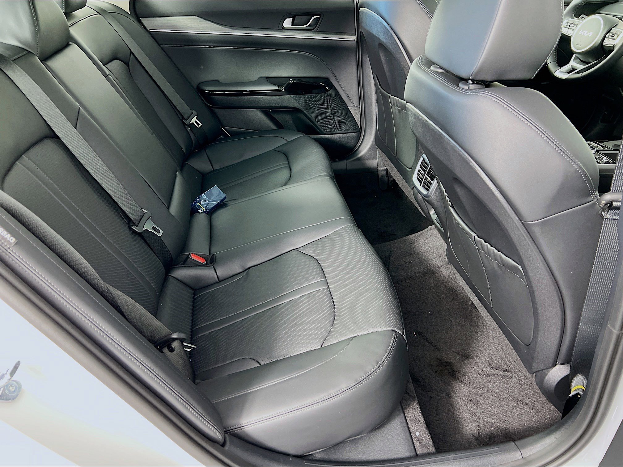 2025 Kia K5 EX - Photo 25