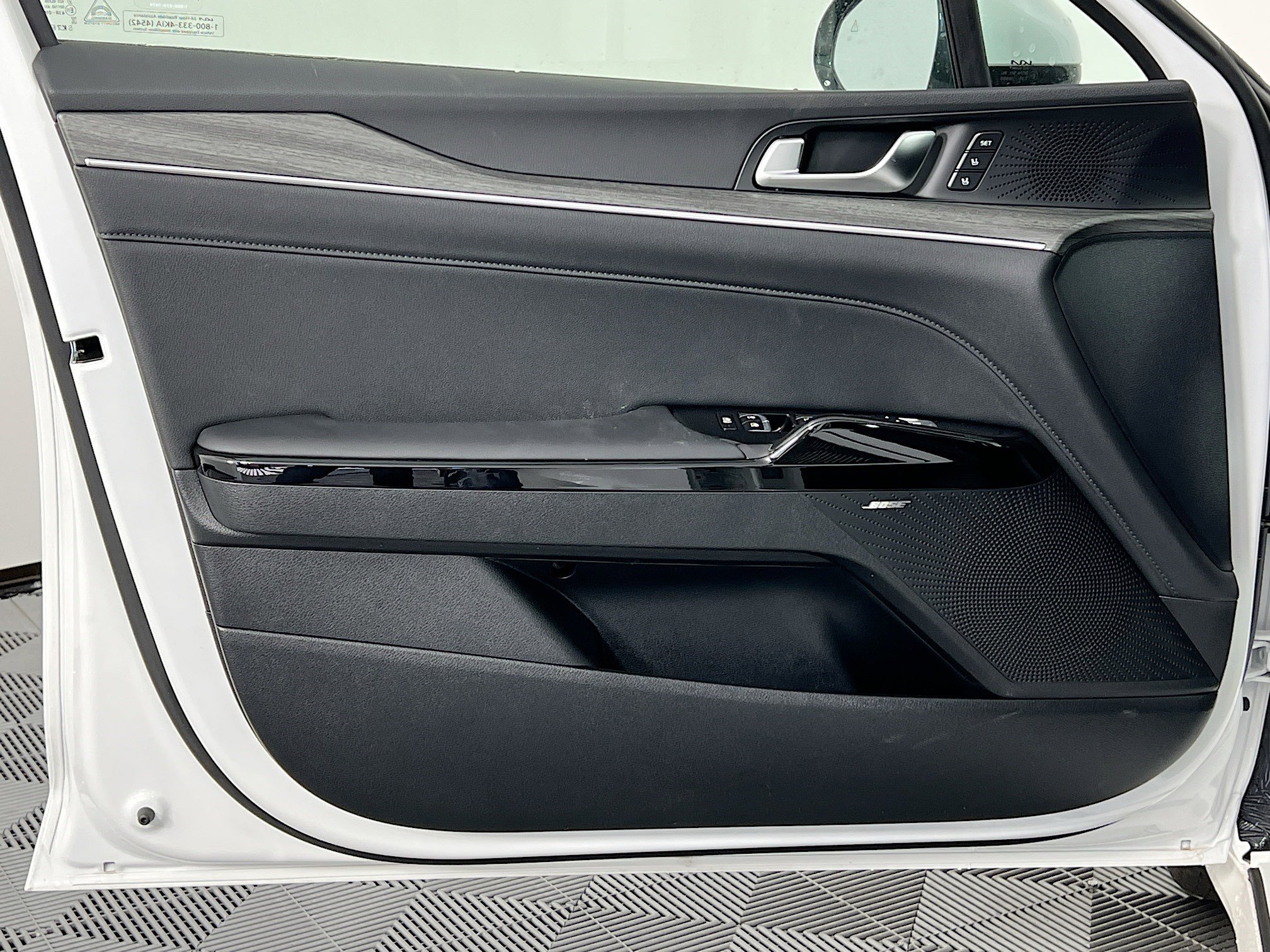 2025 Kia K5 EX - Photo 20