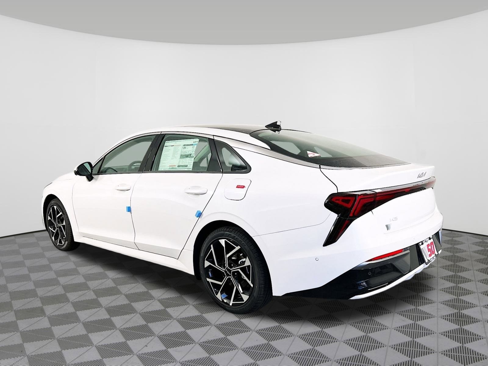 2025 Kia K5 EX - Photo 32