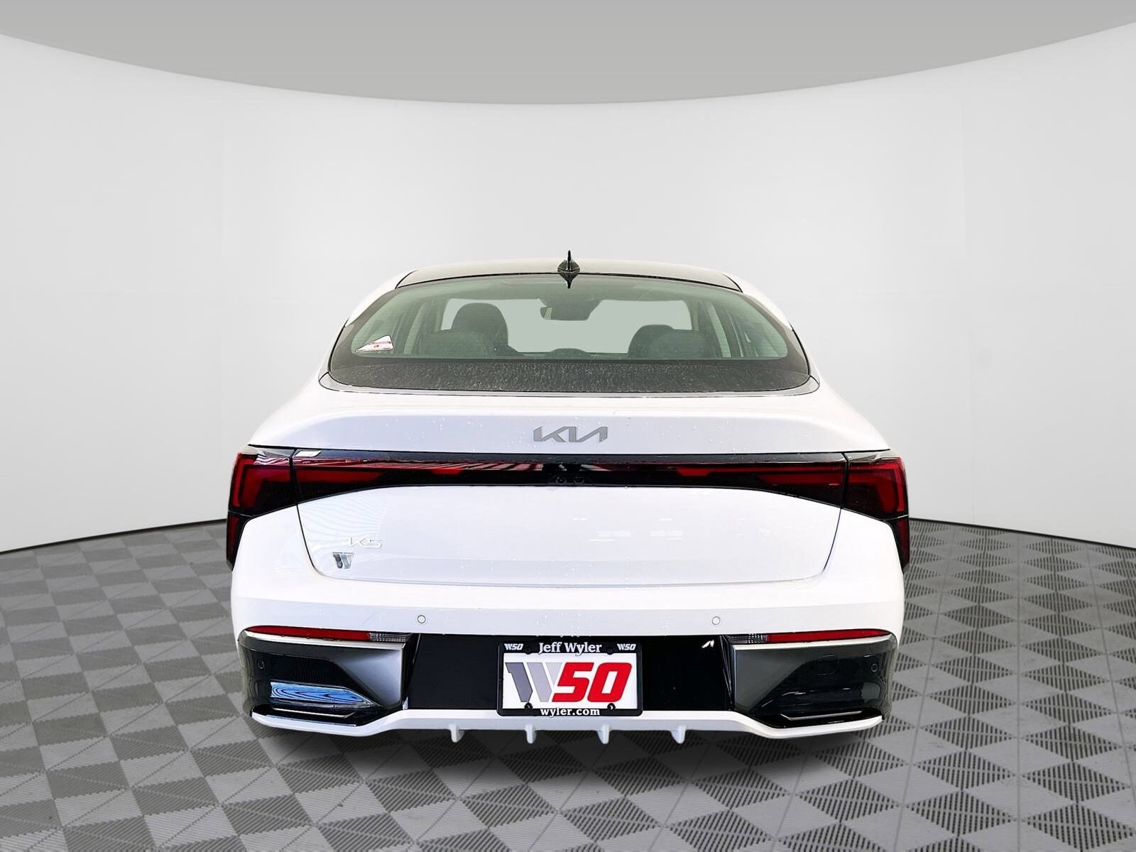 2025 Kia K5 EX - Photo 30