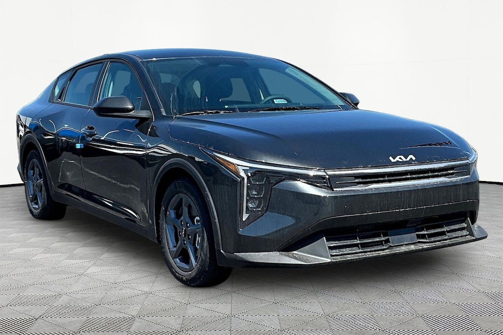 New 2026 Kia K4 LXS Sedan