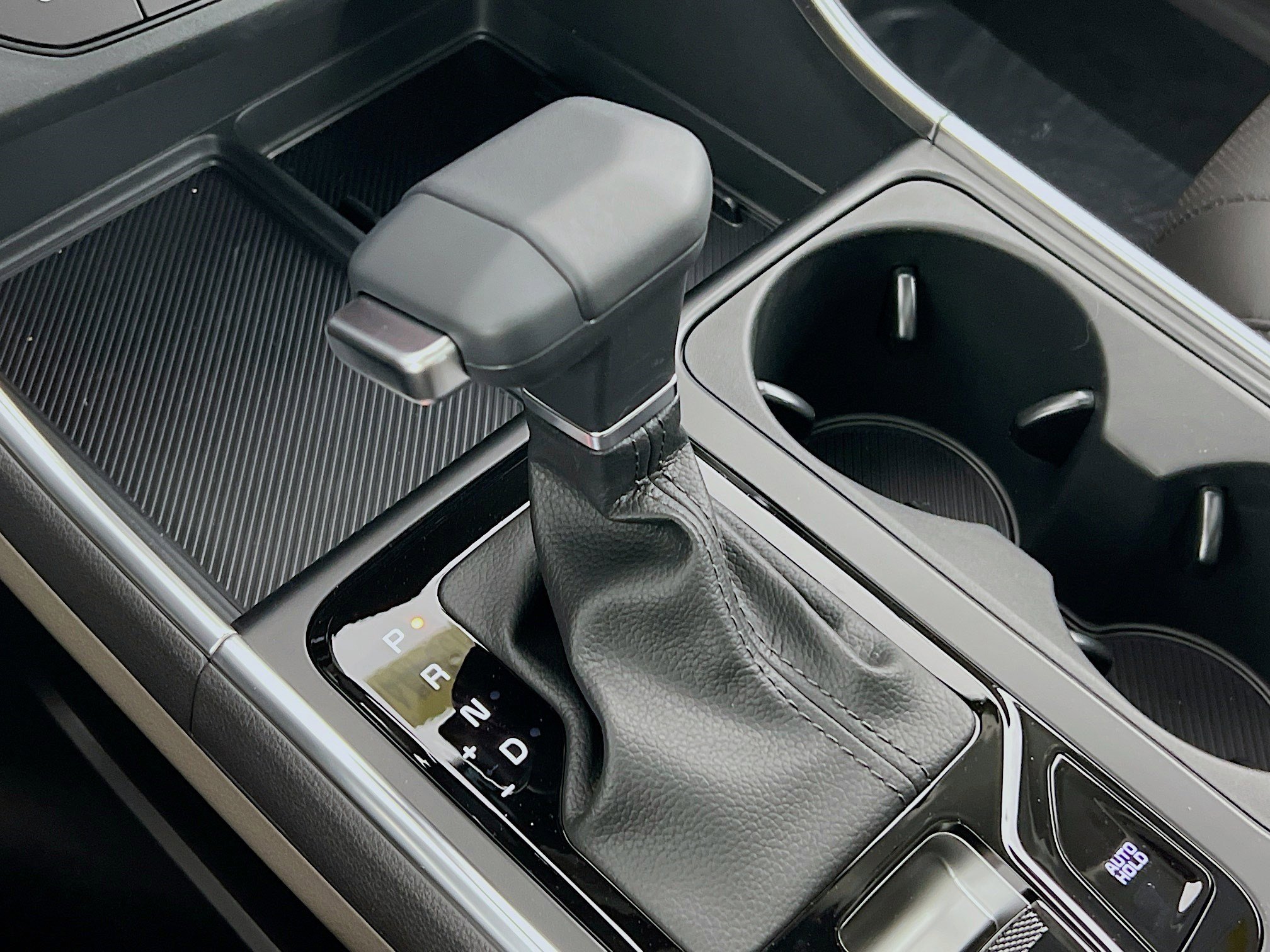 2025 Kia Carnival SX - Photo 12