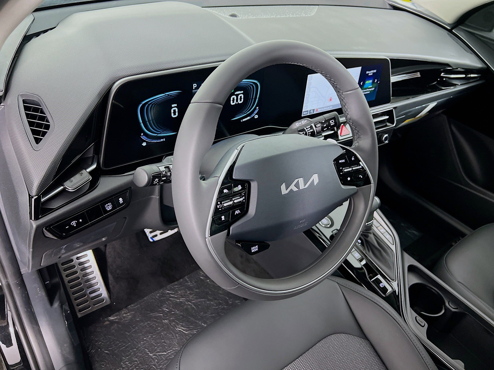 2025 Kia Niro EX Touring - Photo 7