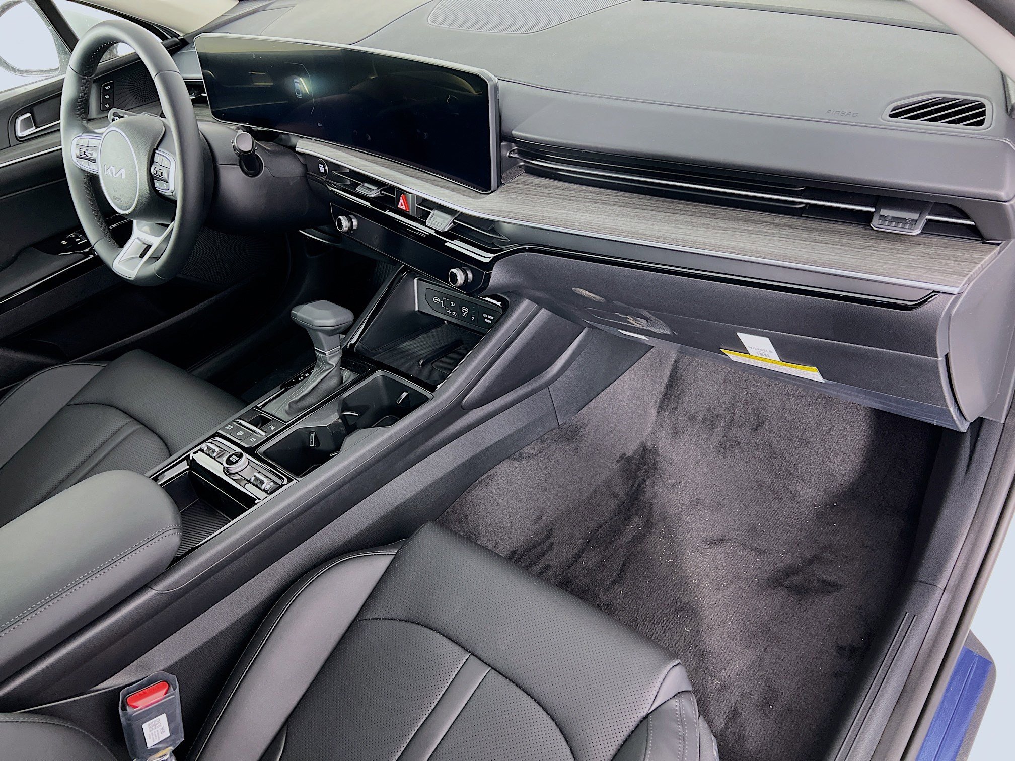 2025 Kia K5 EX - Photo 23