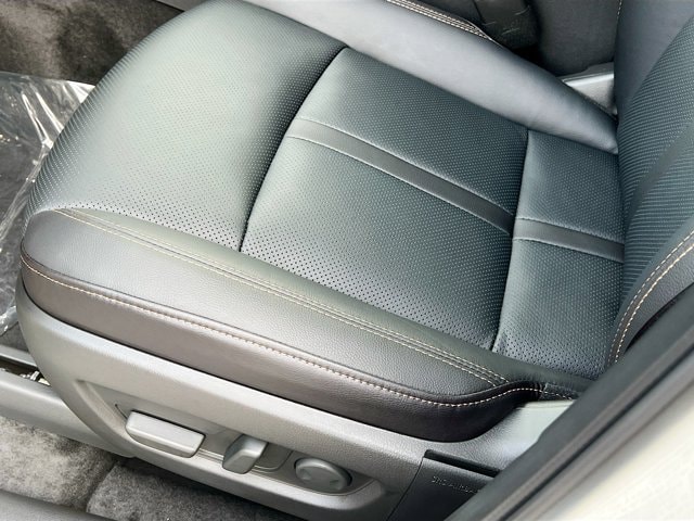 2026 Mazda CX-90 Premium Package - Photo 7