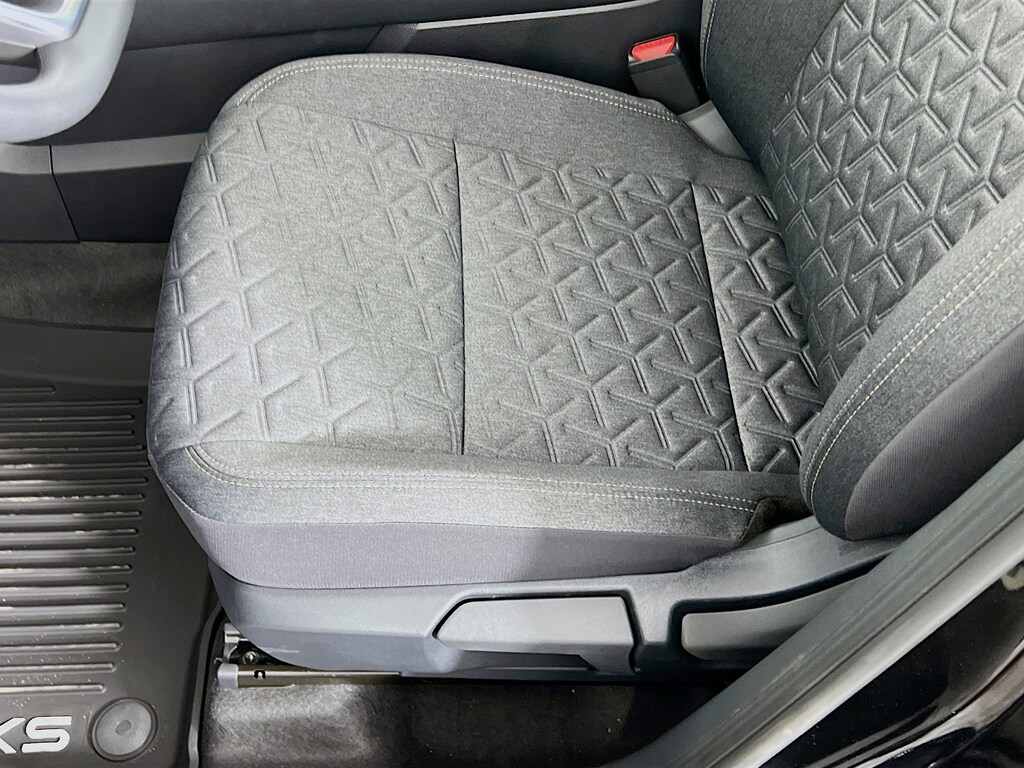 New 2026 Nissan Kicks SV SUV