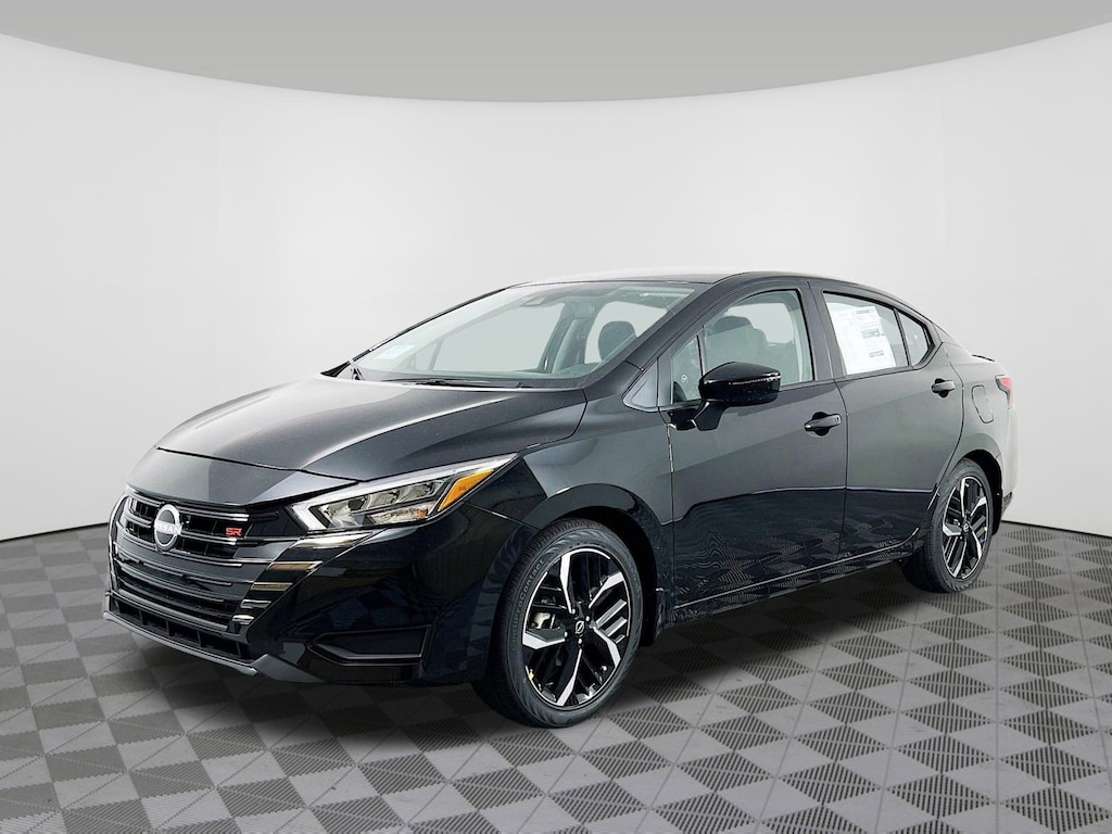 New 2025 Nissan Versa SR Sedan