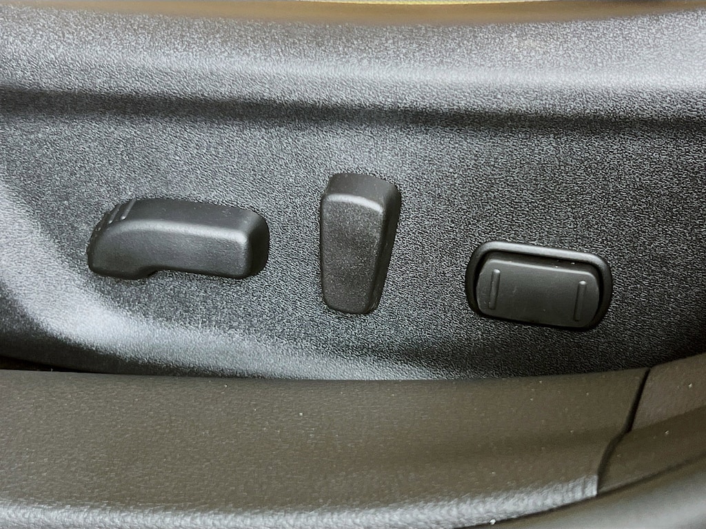 New 2025 Nissan Sentra SV Sedan