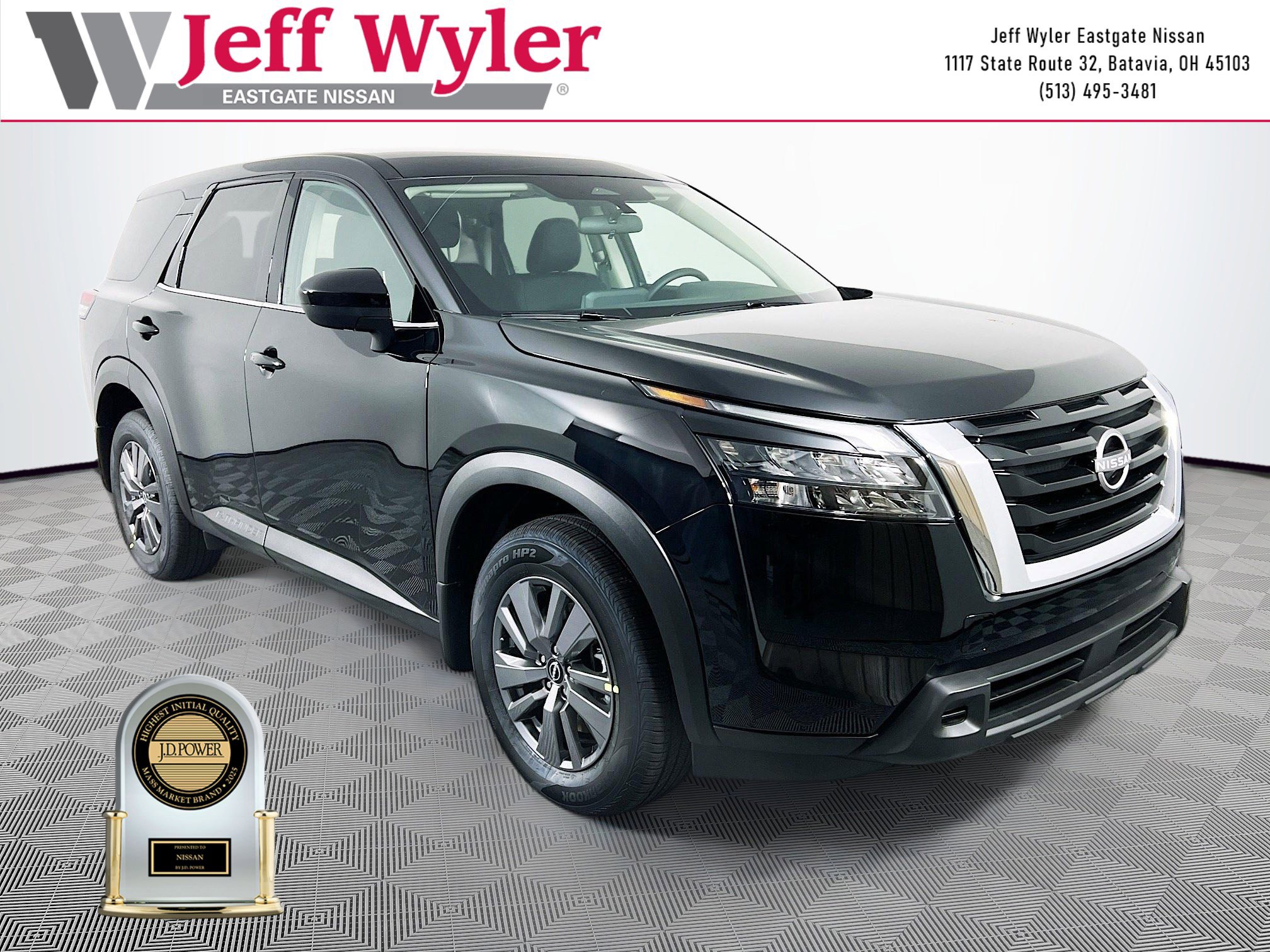 2025 Nissan Pathfinder S's photo