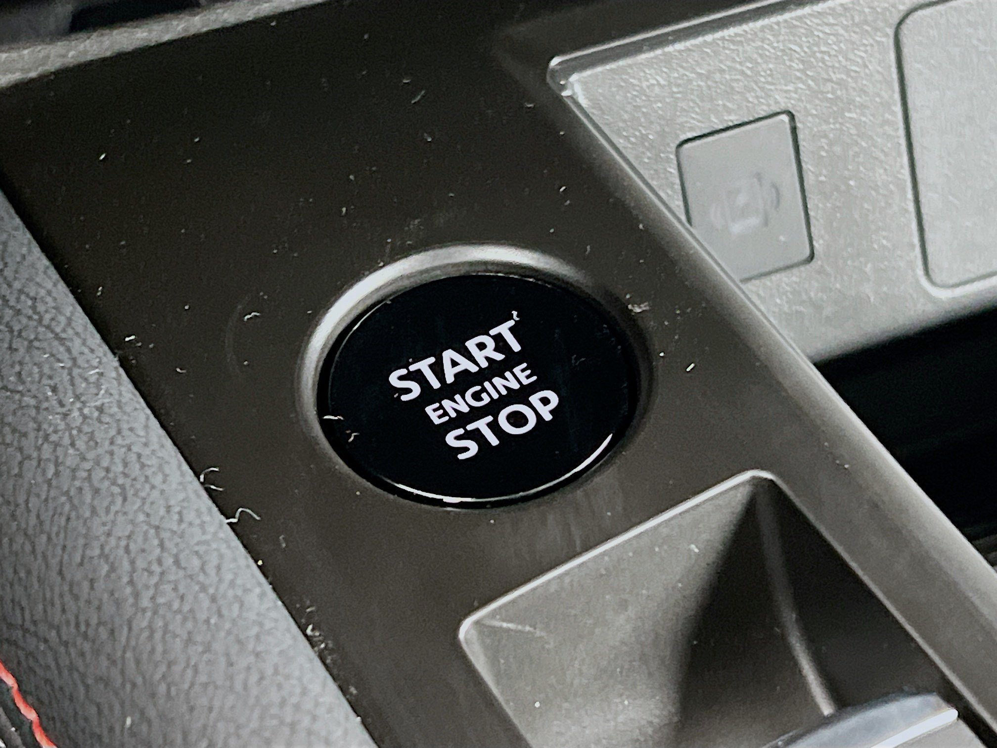 2025 Nissan Kicks SR AWD - Photo 14