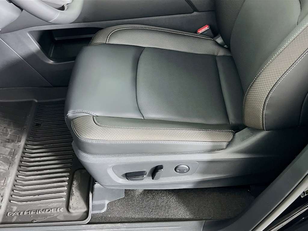 New 2026 Nissan Pathfinder SL SUV