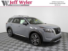 2025 Nissan Pathfinder Platinum SUV