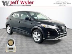 2025 Nissan Kicks Play S SUV