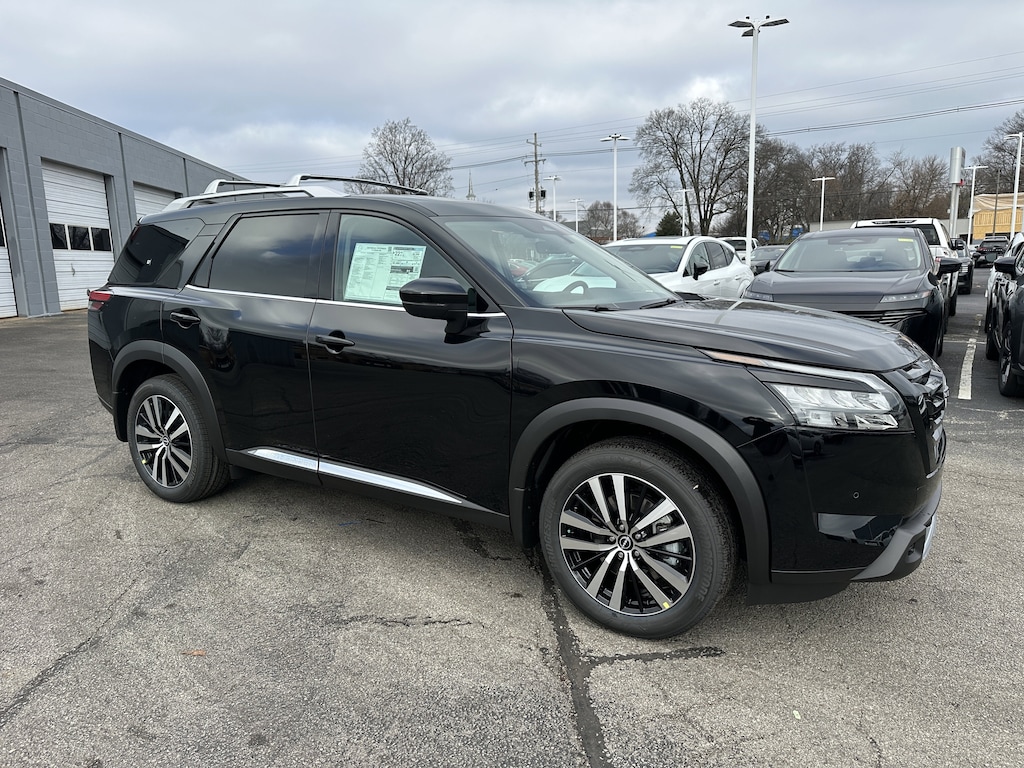 New 2025 Nissan Pathfinder Platinum SUV