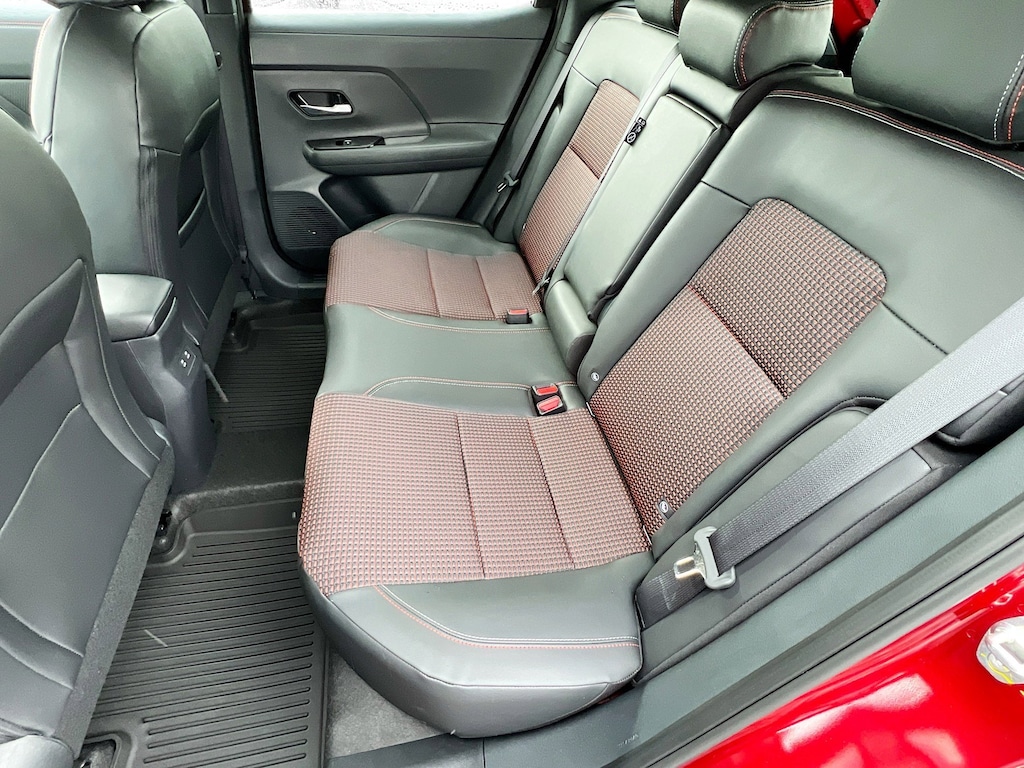 New 2026 Nissan Kicks SR SUV