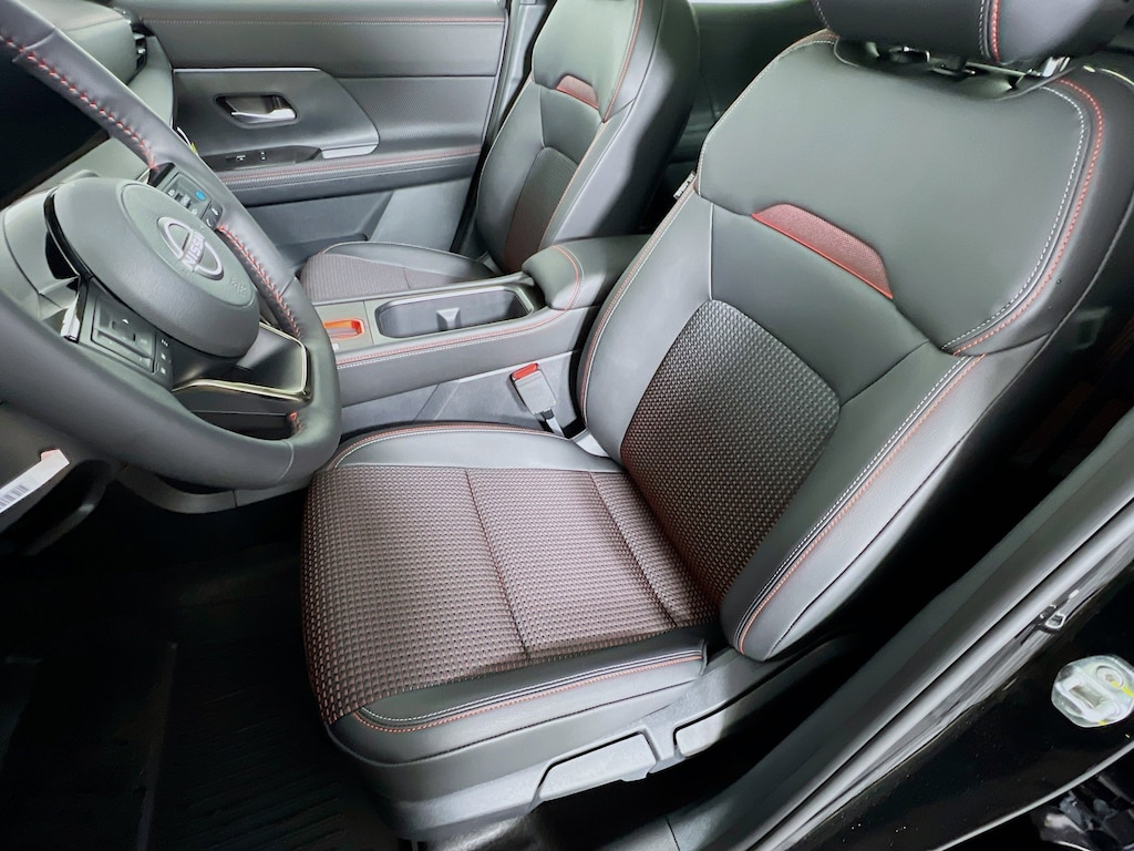 New 2026 Nissan Kicks SR SUV