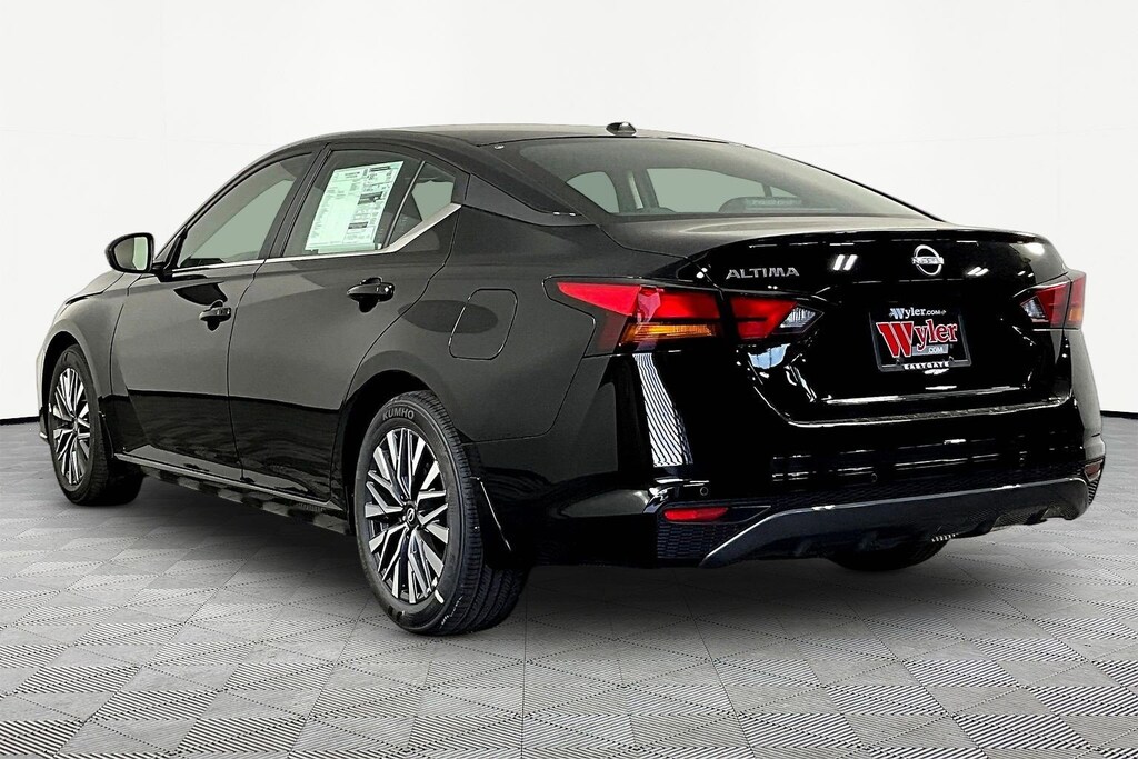 New 2026 Nissan Altima SV Sedan
