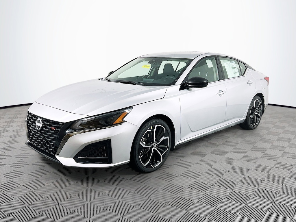New 2025 Nissan Altima SR Sedan