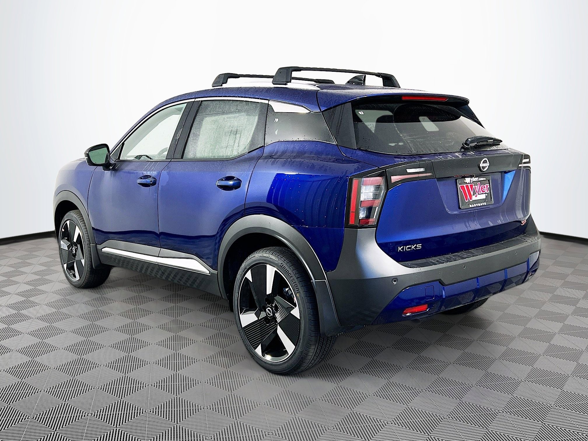 New 2026 Nissan Kicks For Sale | Cincinnati OH3N8AP6DC5TL317369