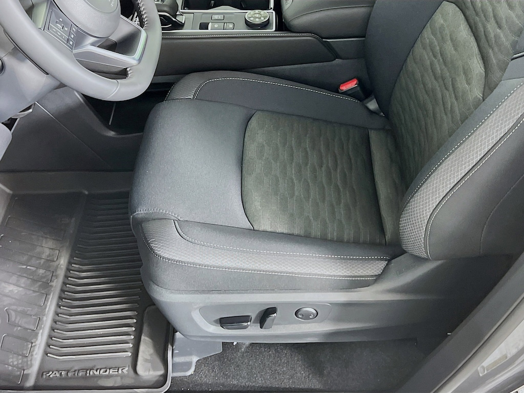 New 2025 Nissan Pathfinder SV SUV