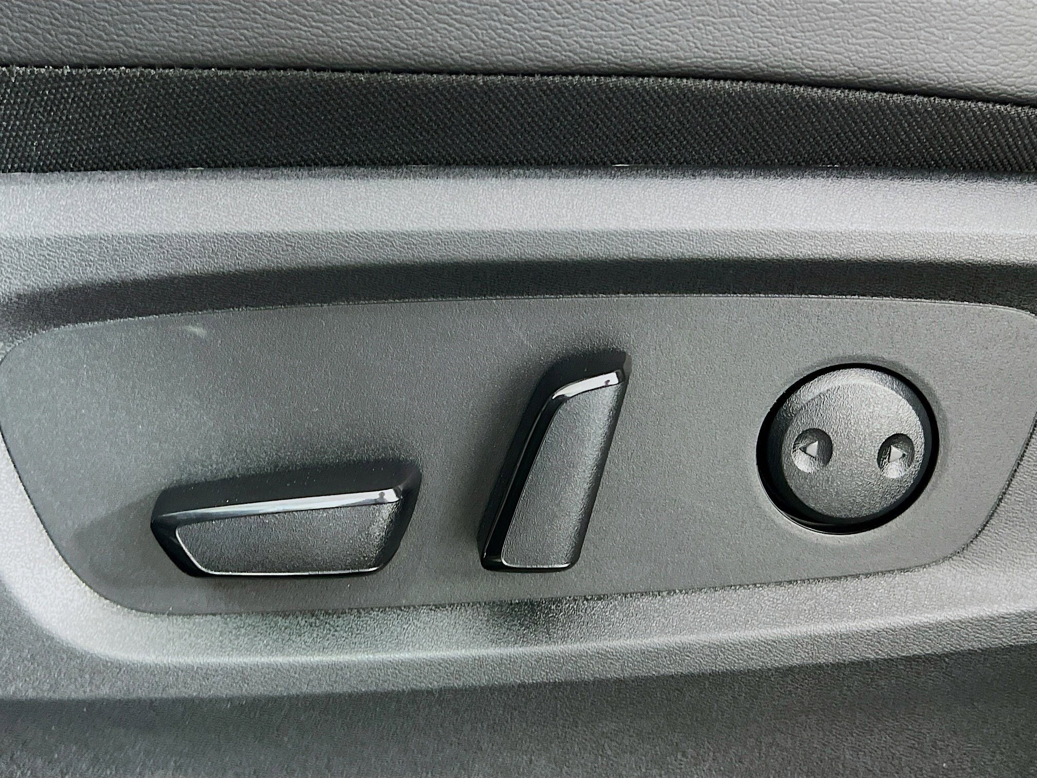 2025 Nissan Pathfinder Rock Creek photo 4