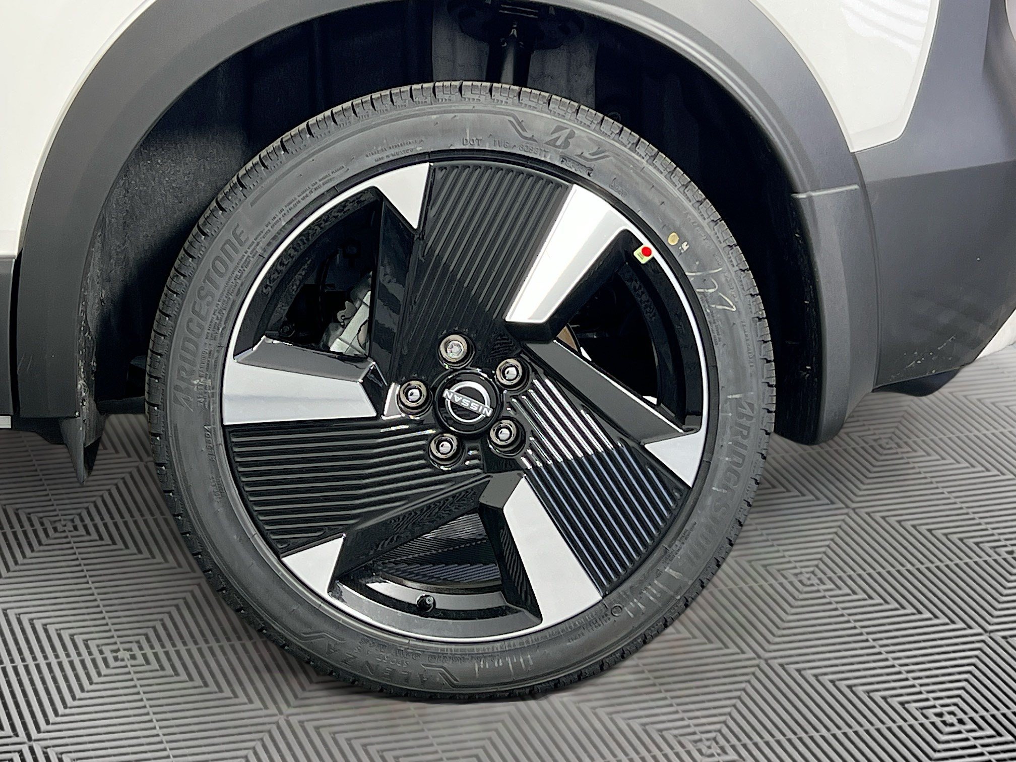 2025 Nissan Kicks SR AWD - Photo 35