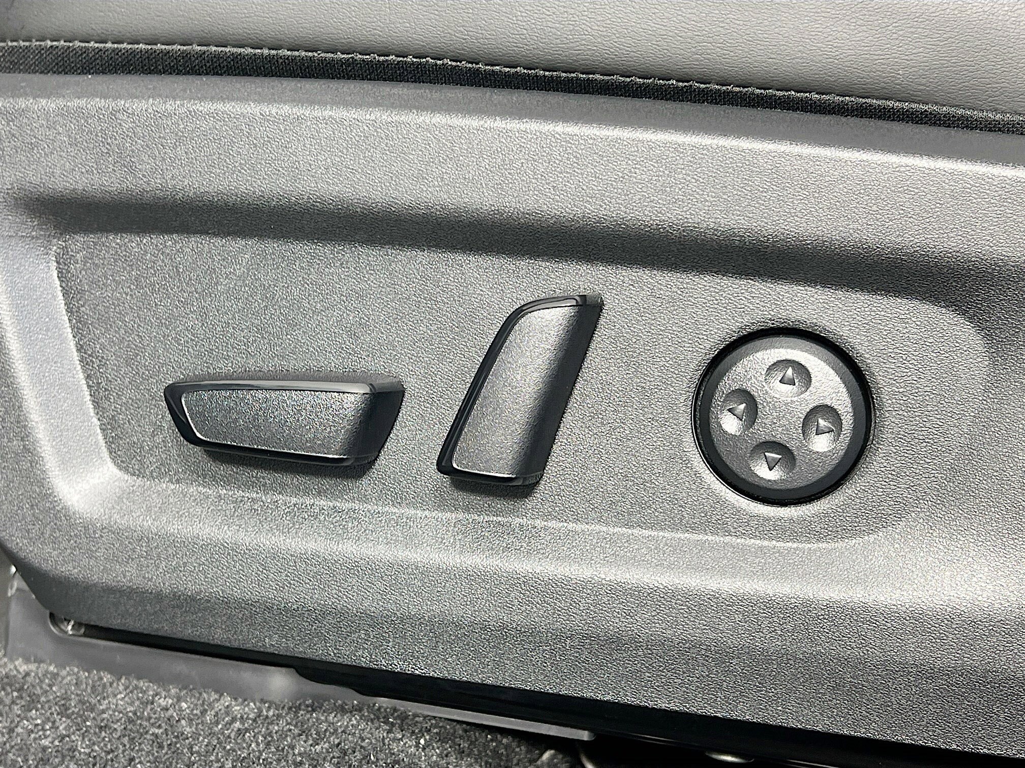 2026 Nissan Murano Platinum photo 3