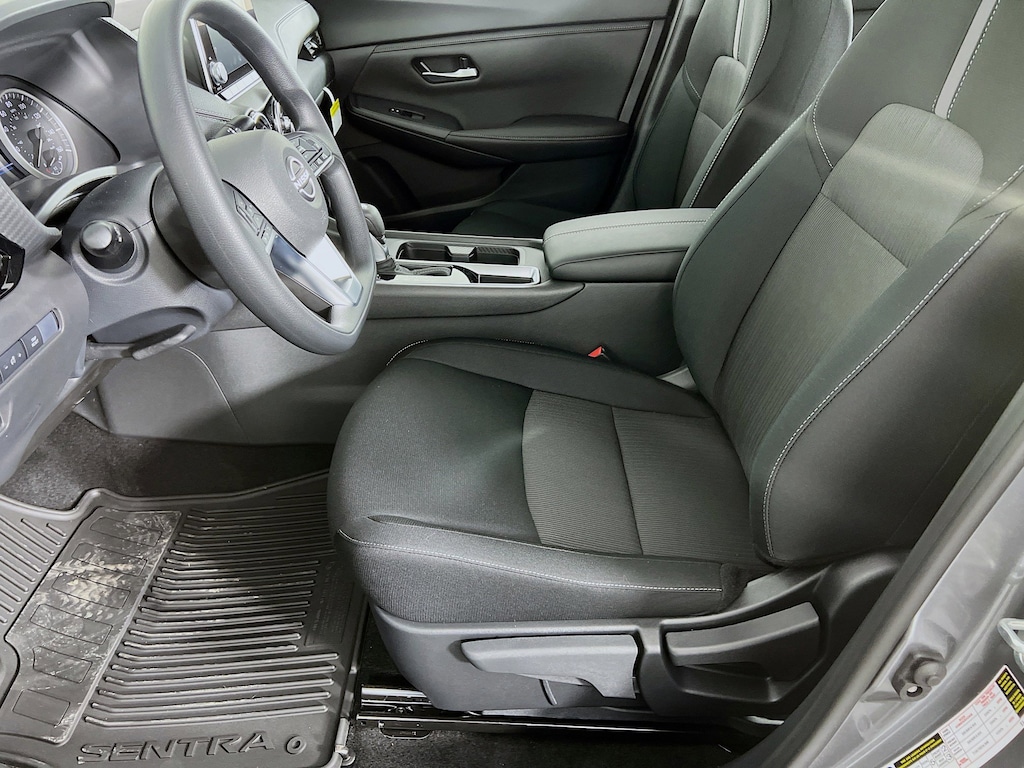 New 2025 Nissan Sentra SV Sedan