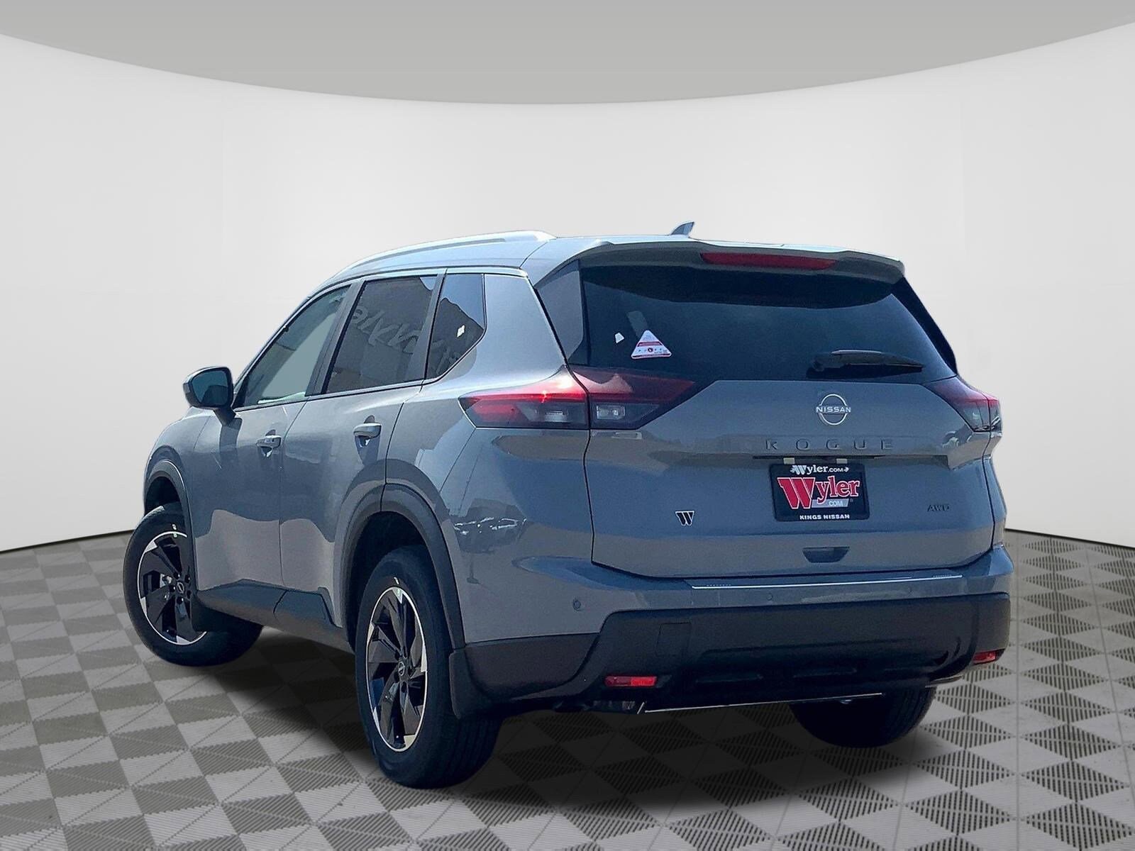 2026 Nissan Rogue SV photo 3