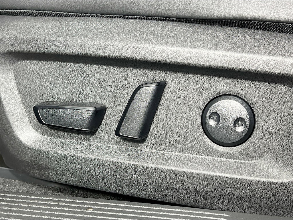 New 2026 Nissan Rogue Platinum SUV