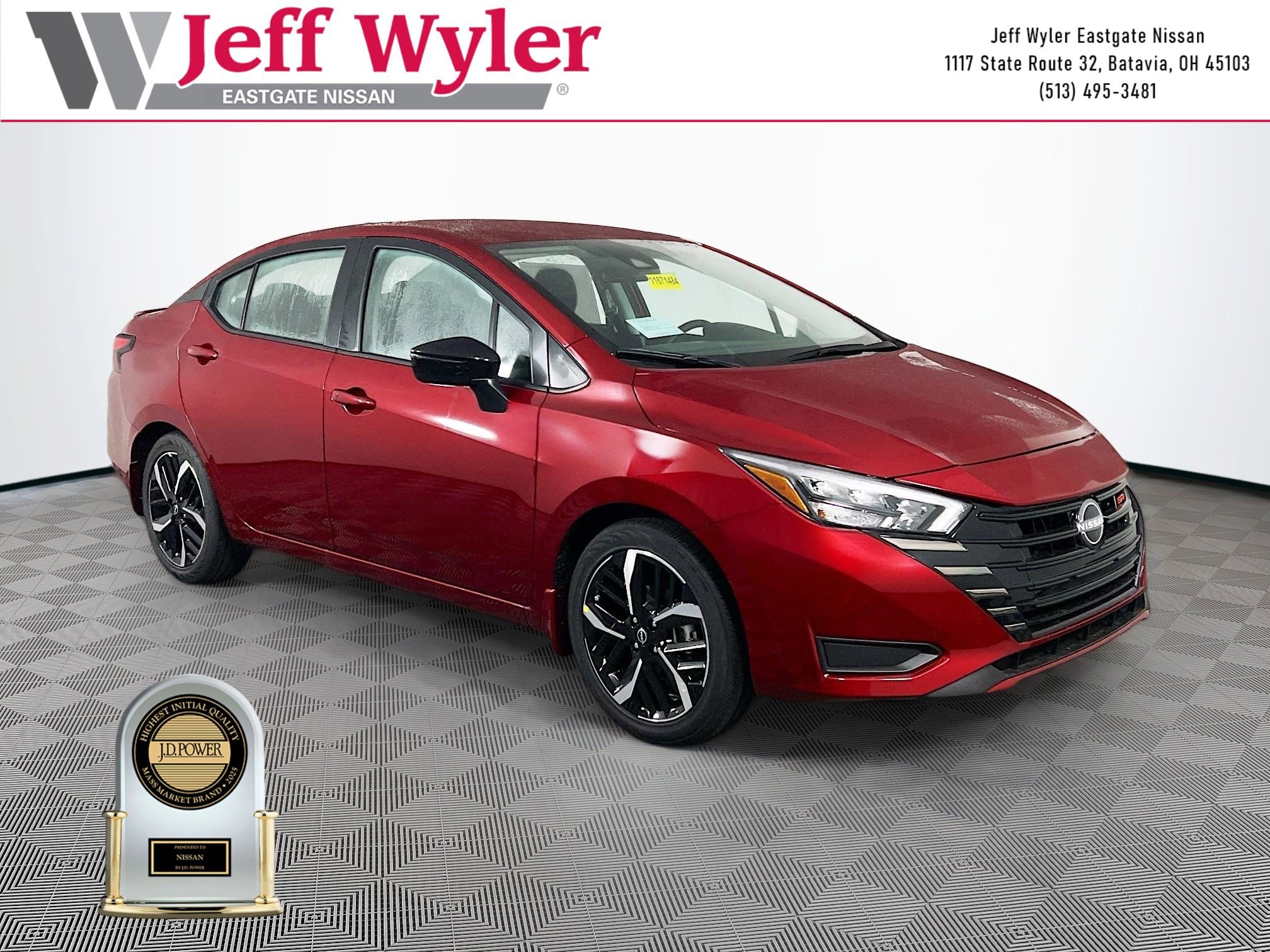 2025 Nissan Versa Sedan SR's photo