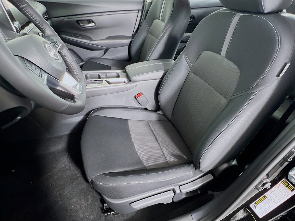 New 2025 Nissan Sentra SV Sedan