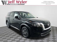 2025 Nissan Pathfinder S SUV