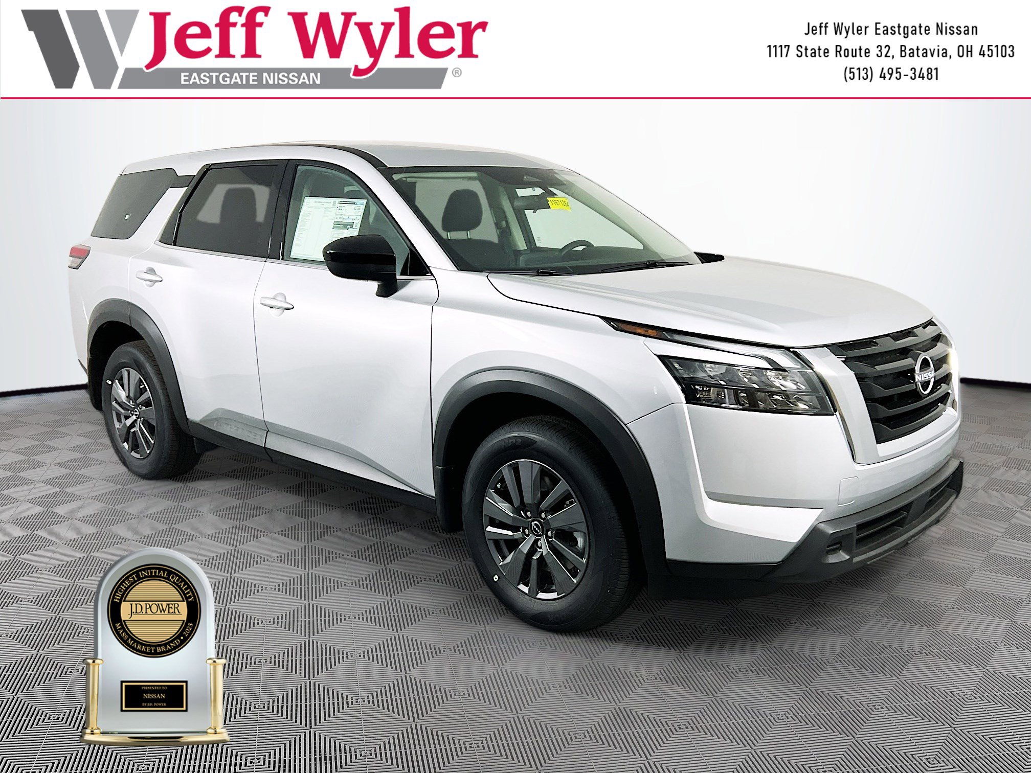 2025 Nissan Pathfinder S's photo