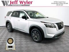 2025 Nissan Pathfinder S SUV