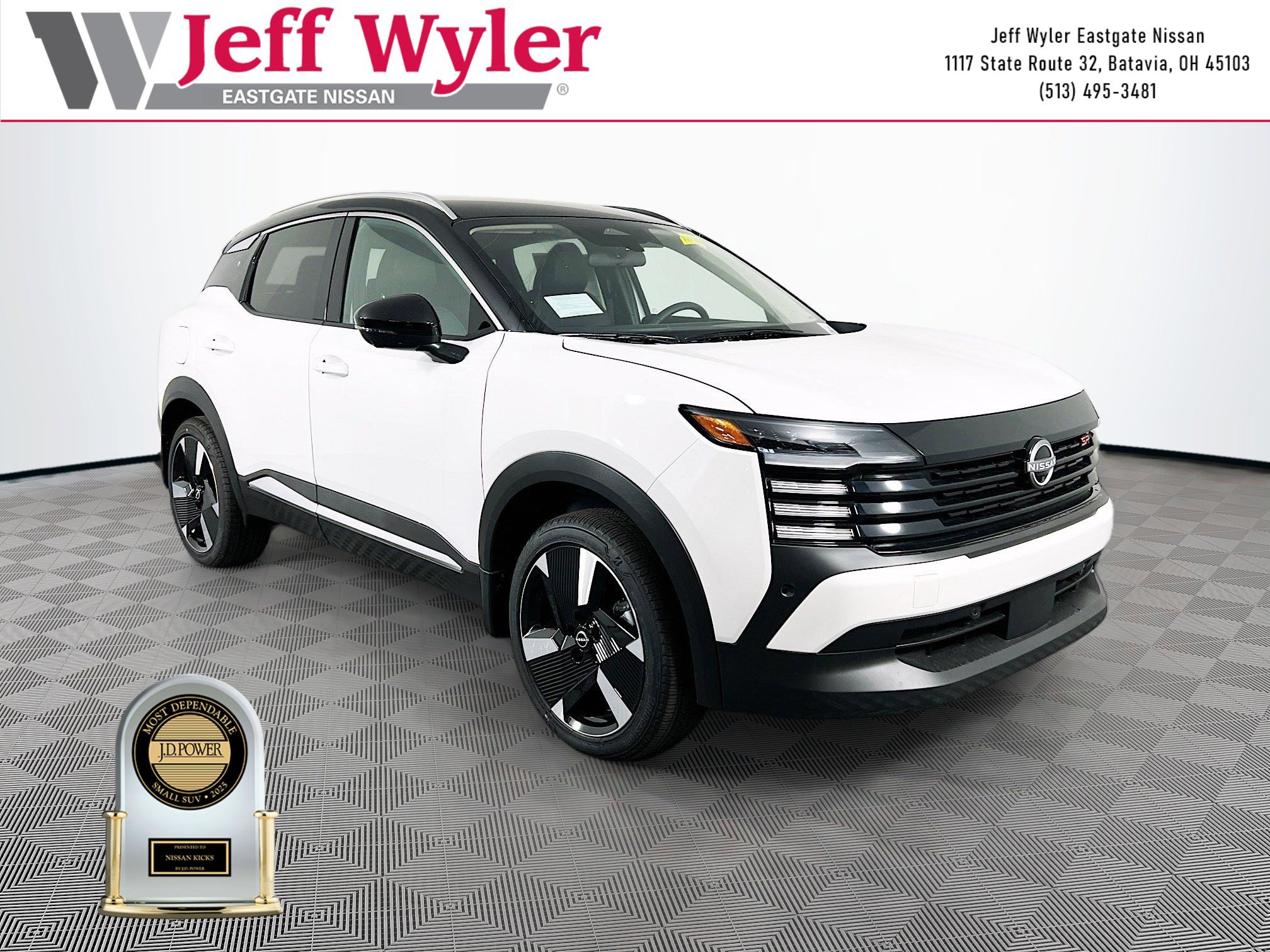 2025 Nissan Kicks SR AWD's photo