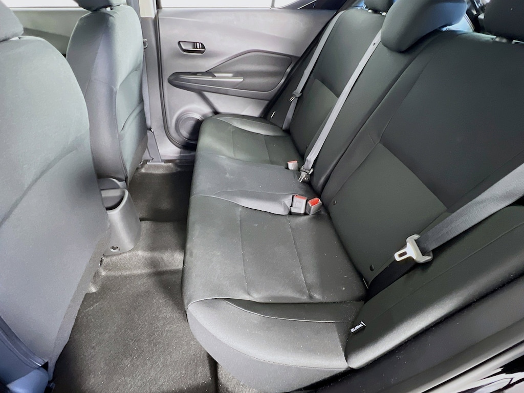 New 2025 Nissan Kicks Play S SUV