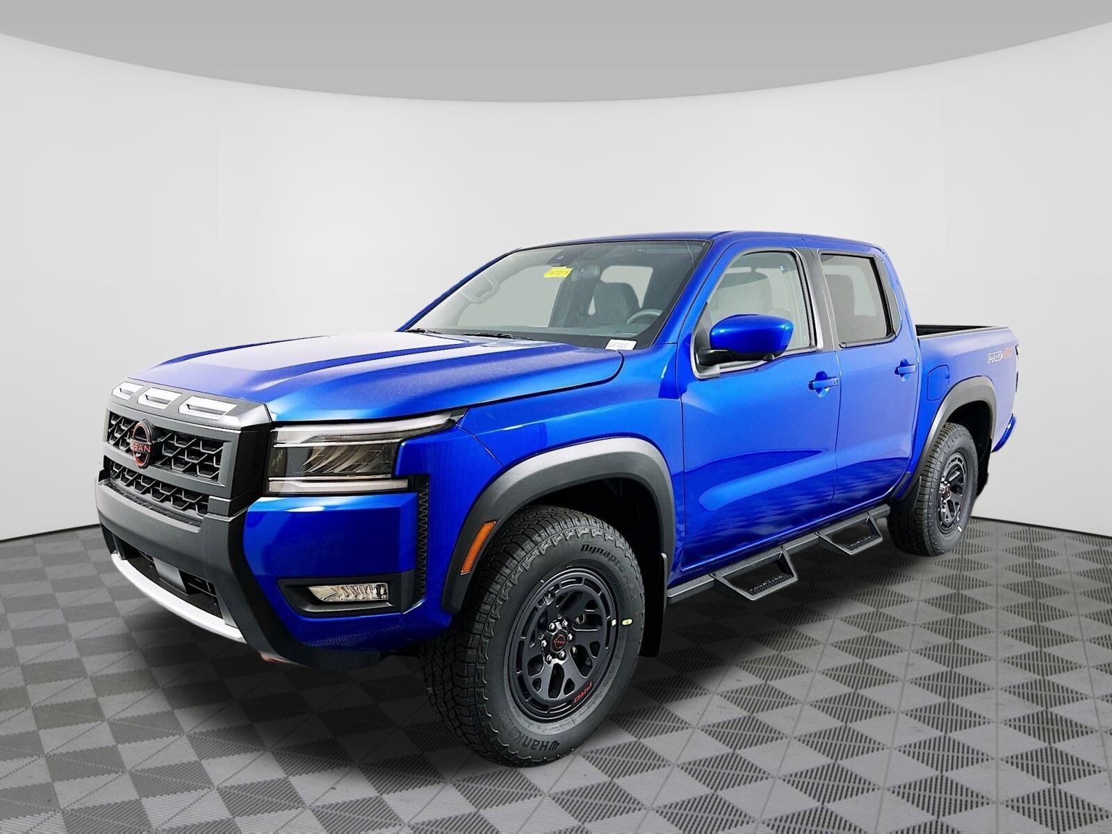 2025 Nissan Frontier PRO-4X photo 2